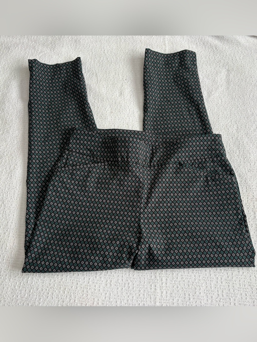 Chicos womens Black and green Patterned Pull-On pants